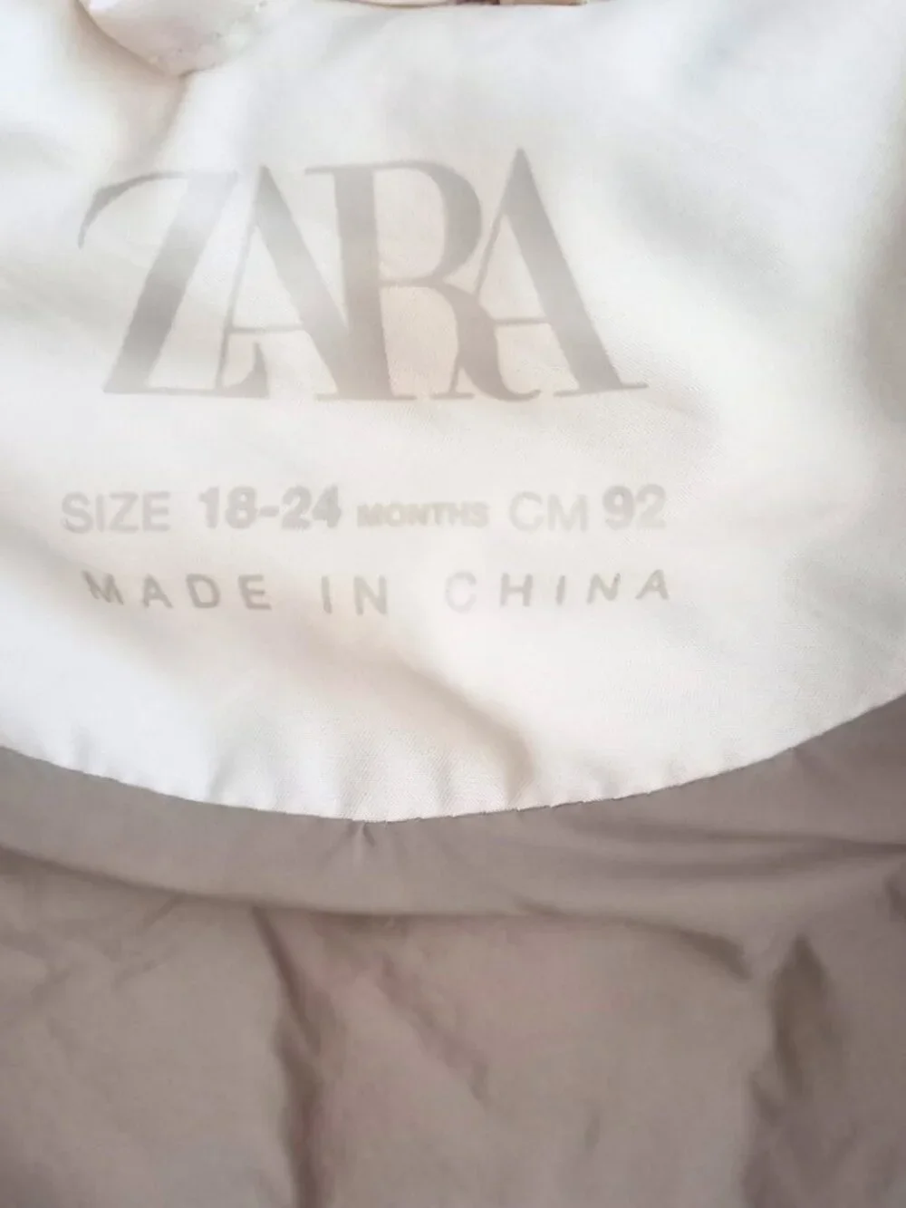 Zara Kids Puffer Vest Off-White - Quilted Sleeveless Jacket, Size 18-24 Months